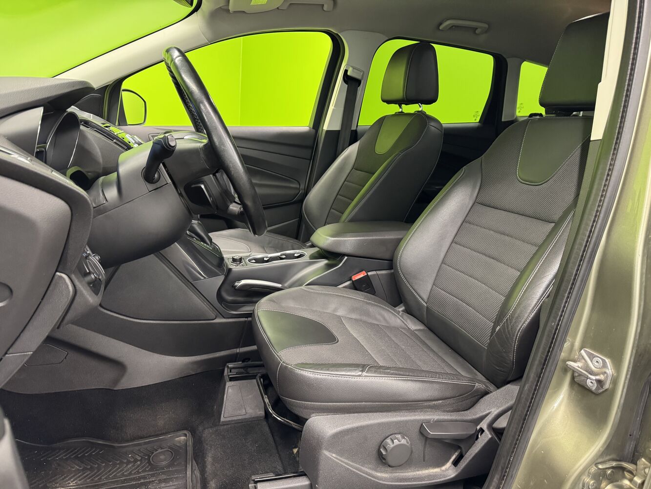 Ford Kuga vaihtoauto