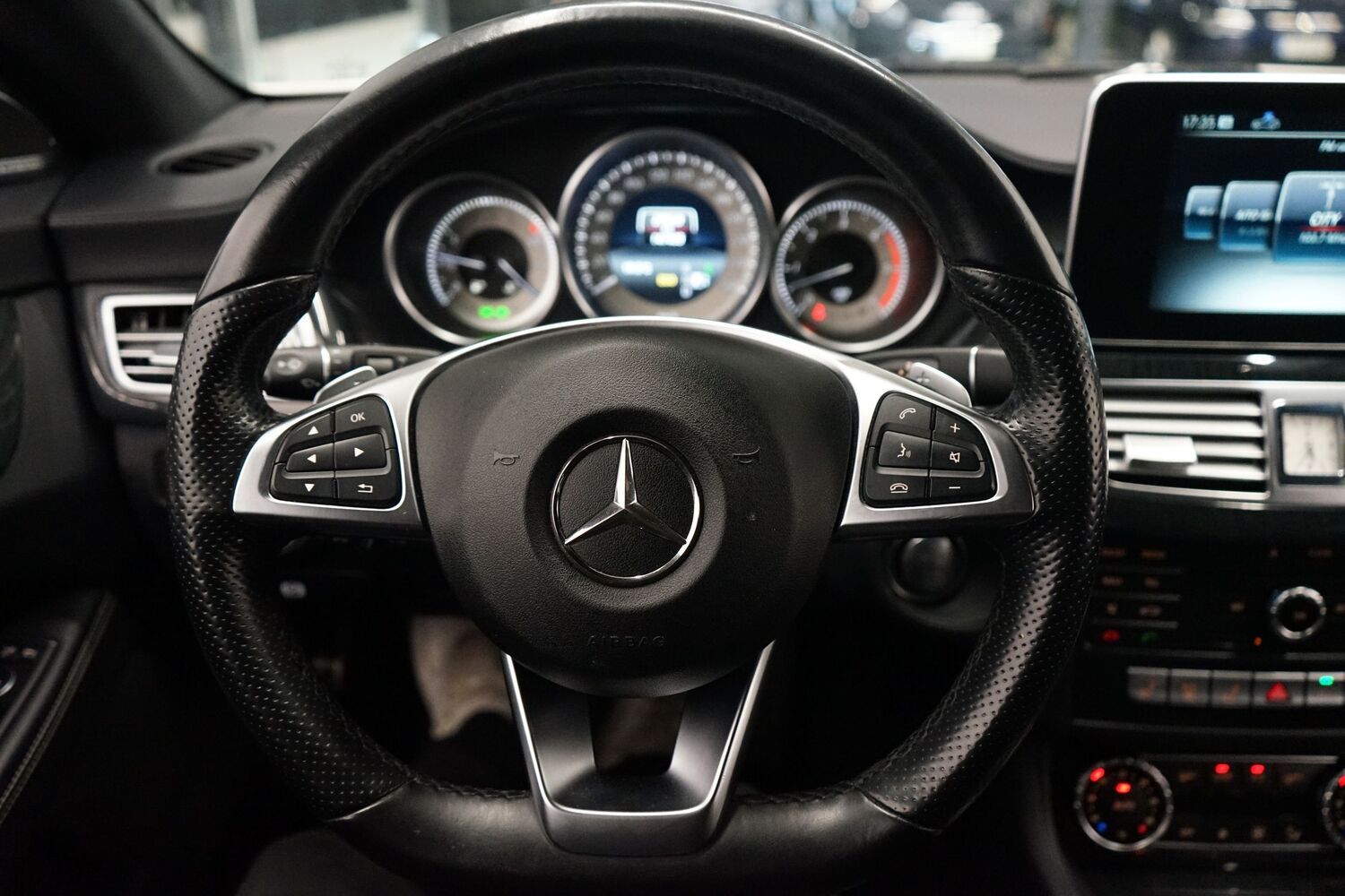 Mercedes-Benz CLS vaihtoauto