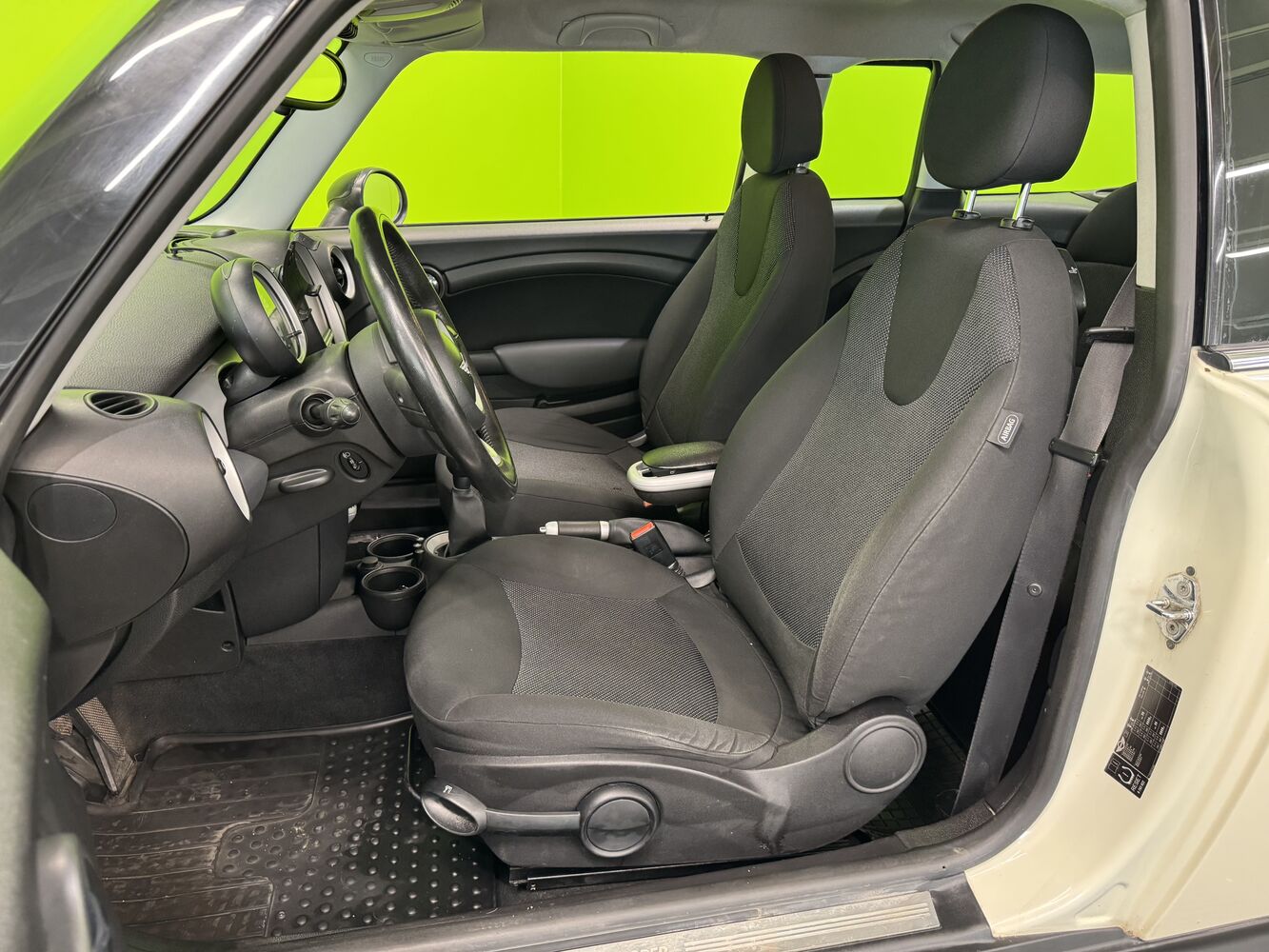 Mini Cooper vaihtoauto