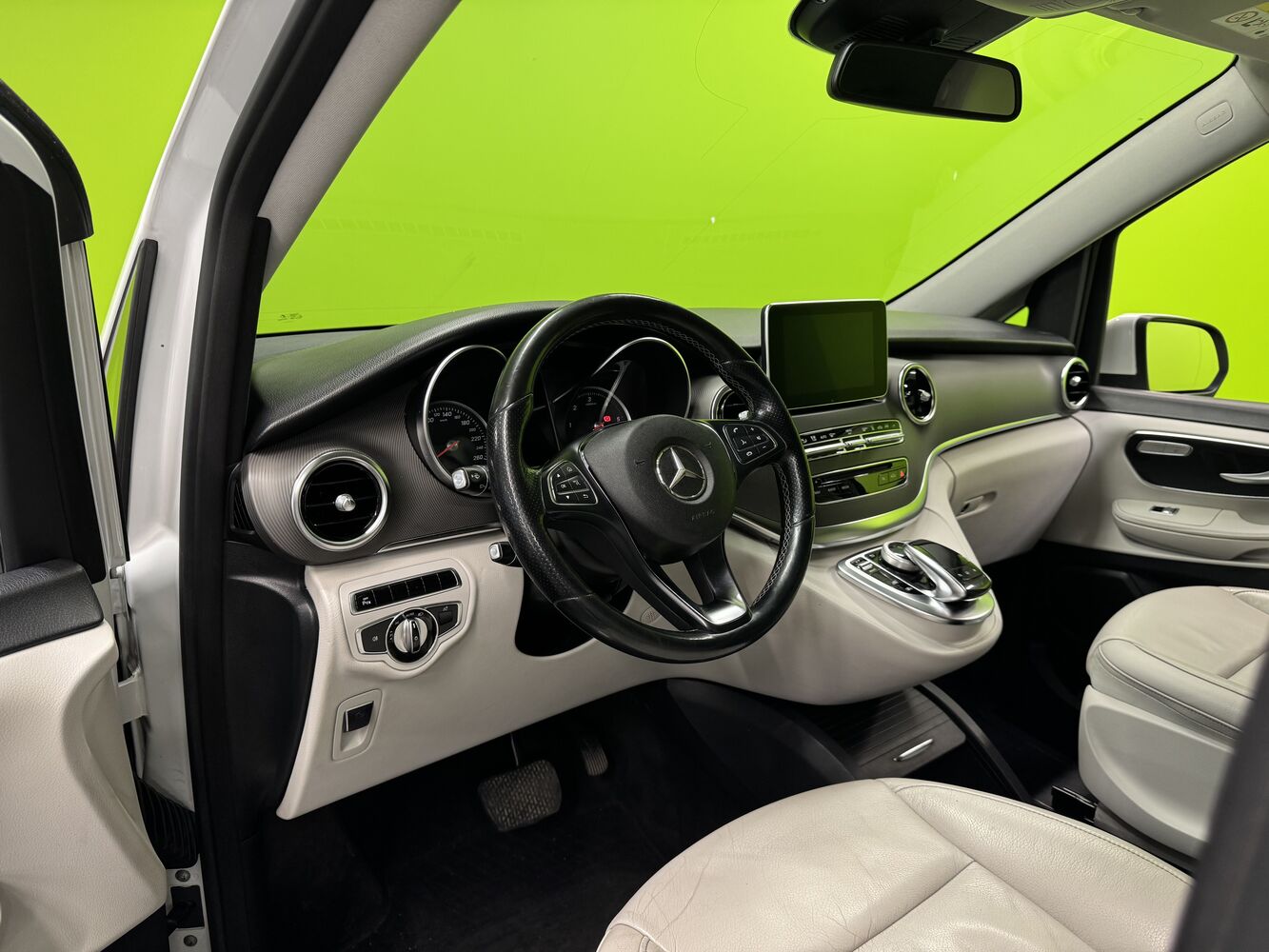 Mercedes-Benz V vaihtoauto