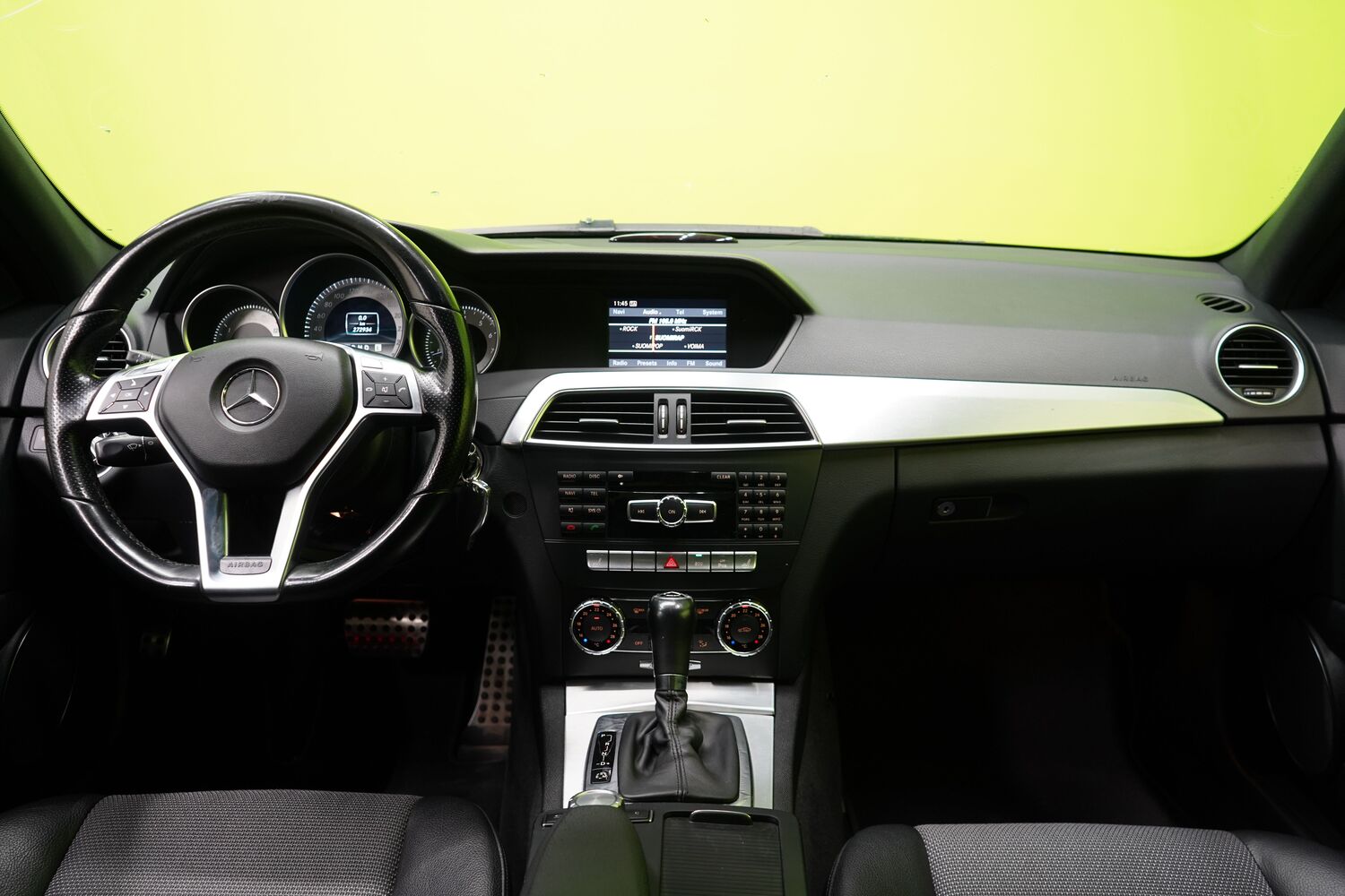 Mercedes-Benz C vaihtoauto