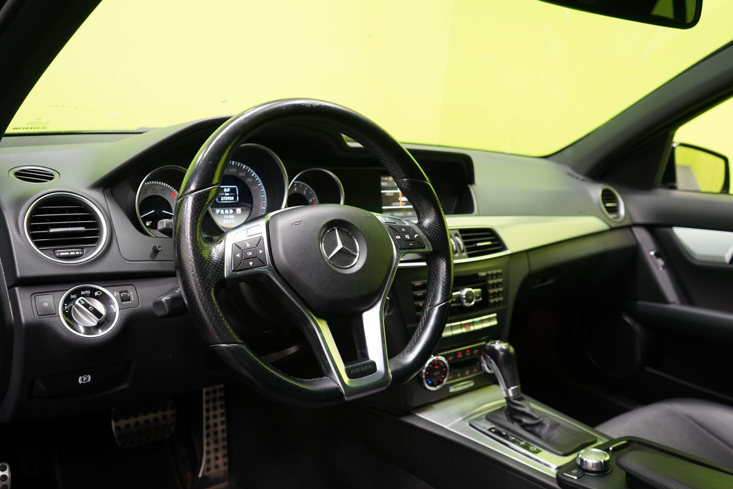 Mercedes-Benz C vaihtoauto