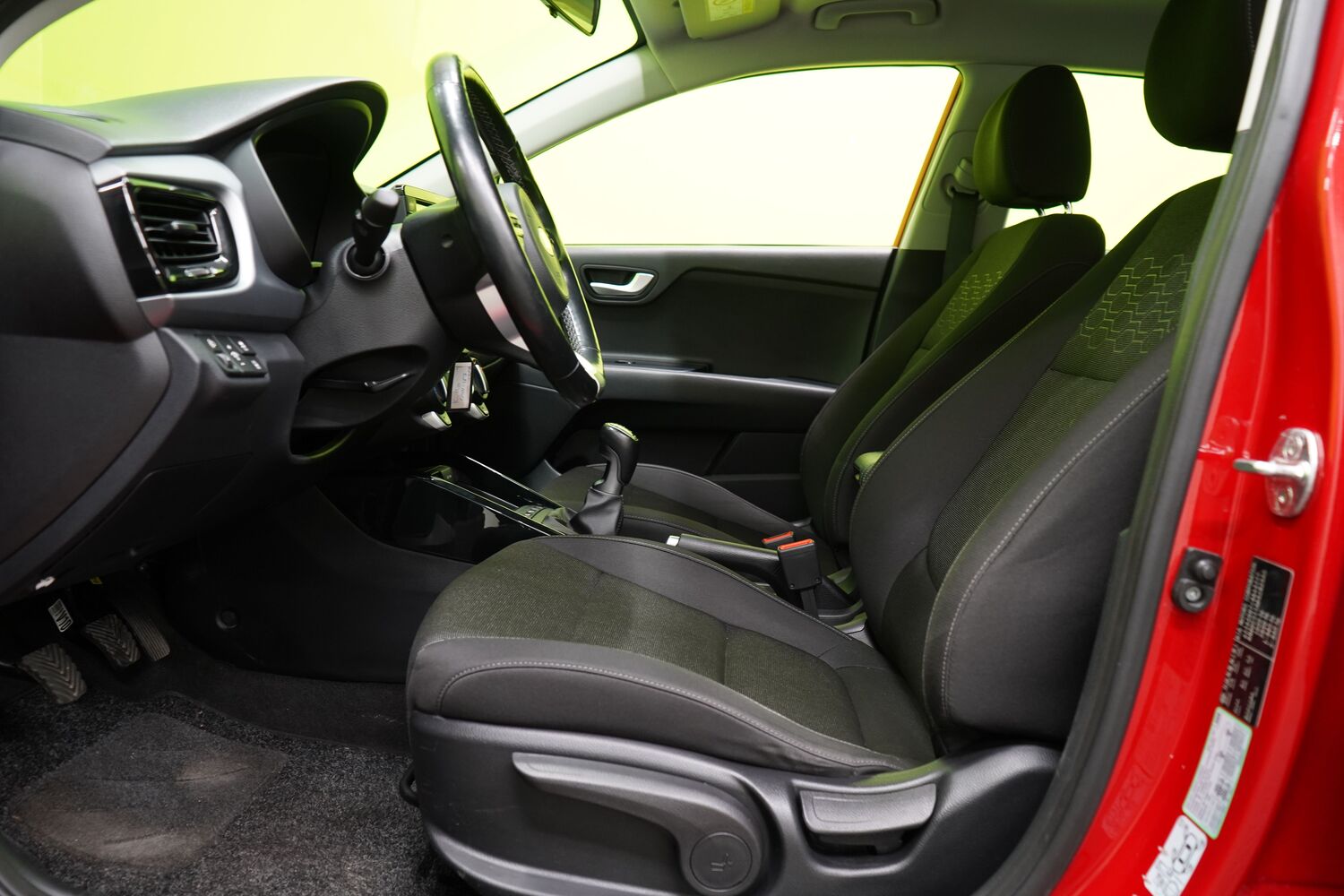 Kia Rio vaihtoauto