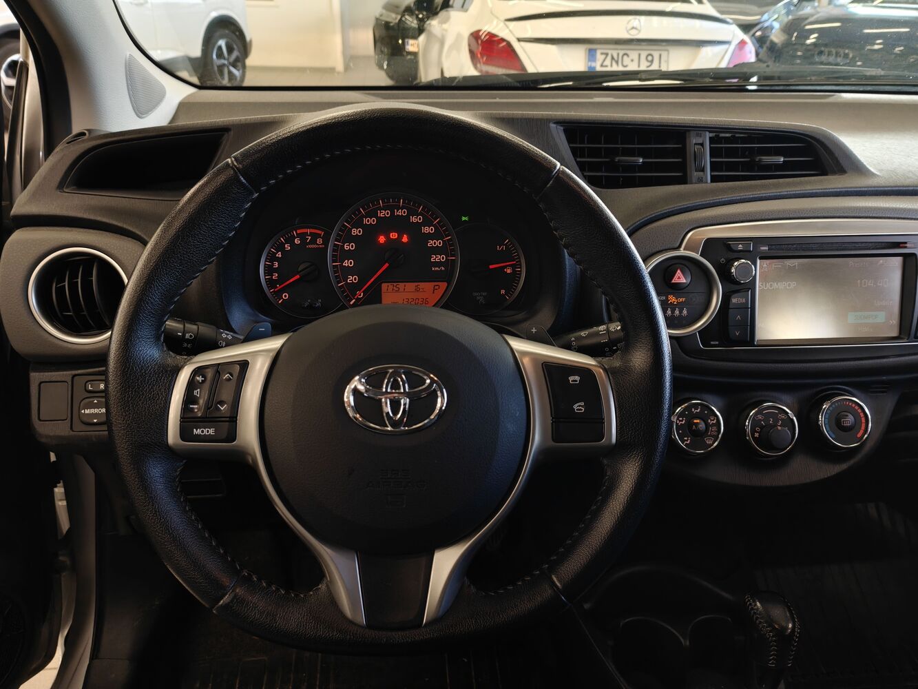 Toyota Yaris vaihtoauto