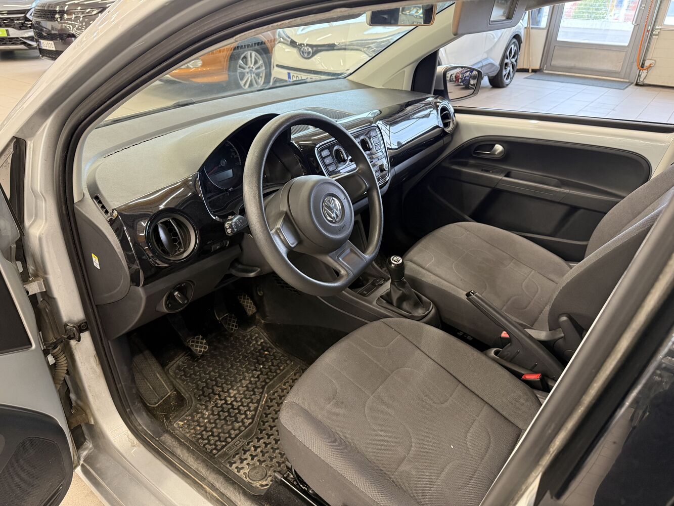 Volkswagen up! vaihtoauto