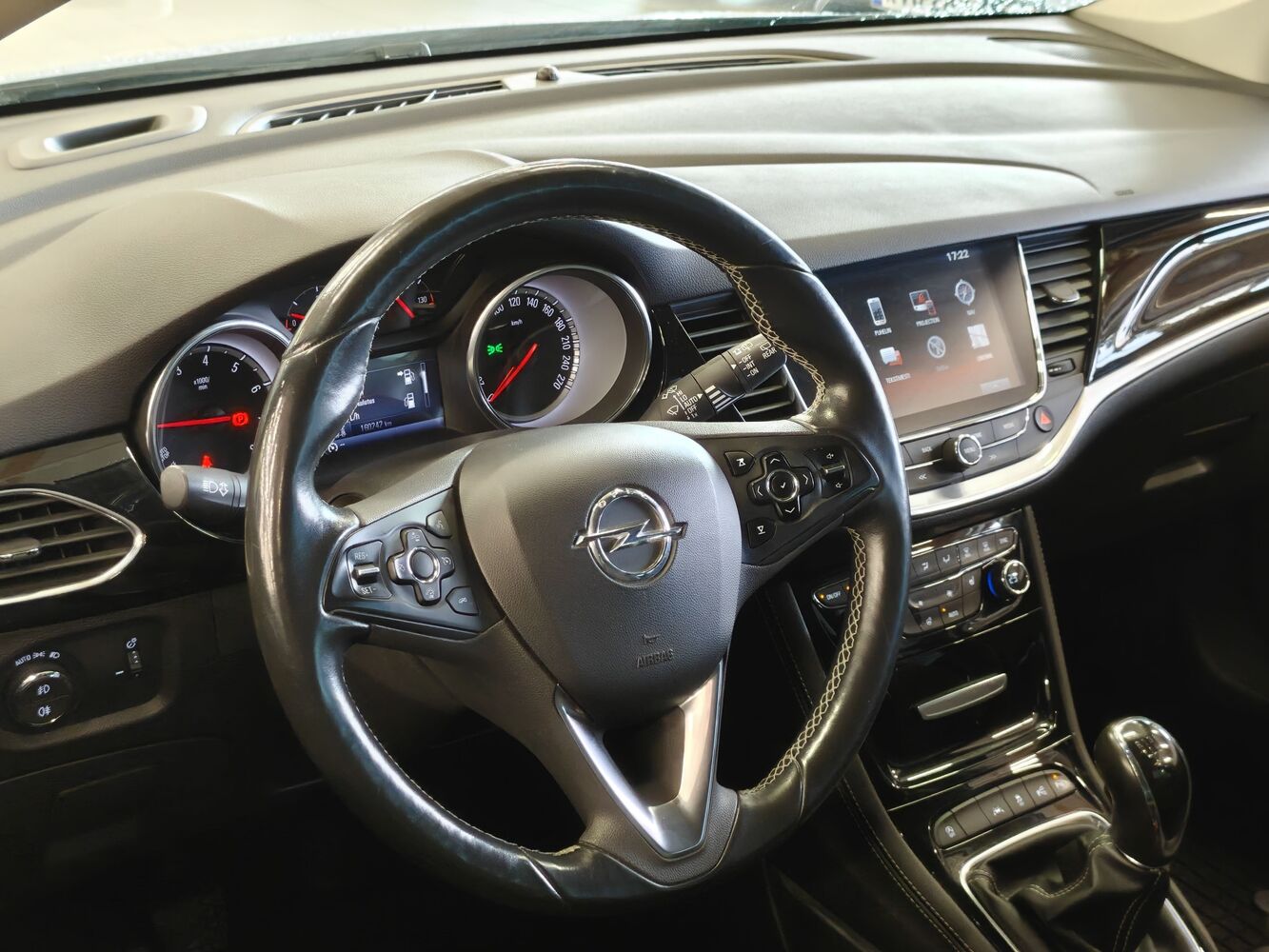 Opel Astra vaihtoauto
