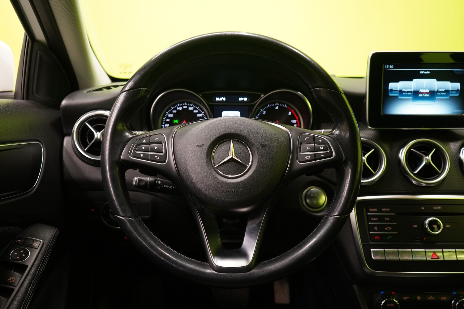 Mercedes-Benz GLA vaihtoauto