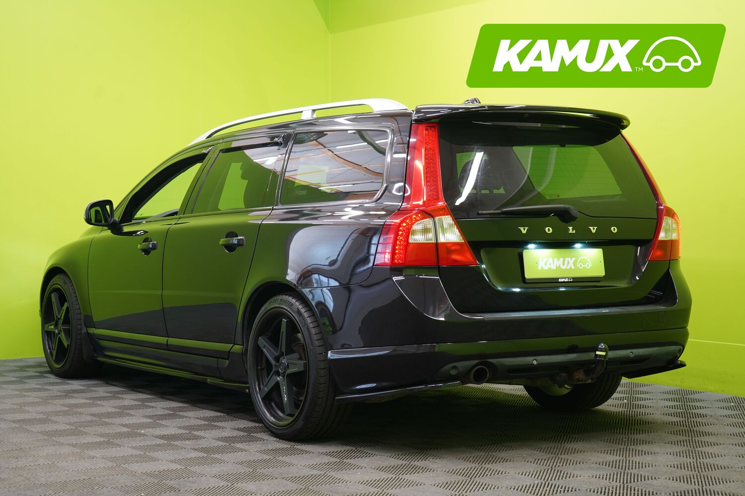 Volvo V70 vaihtoauto