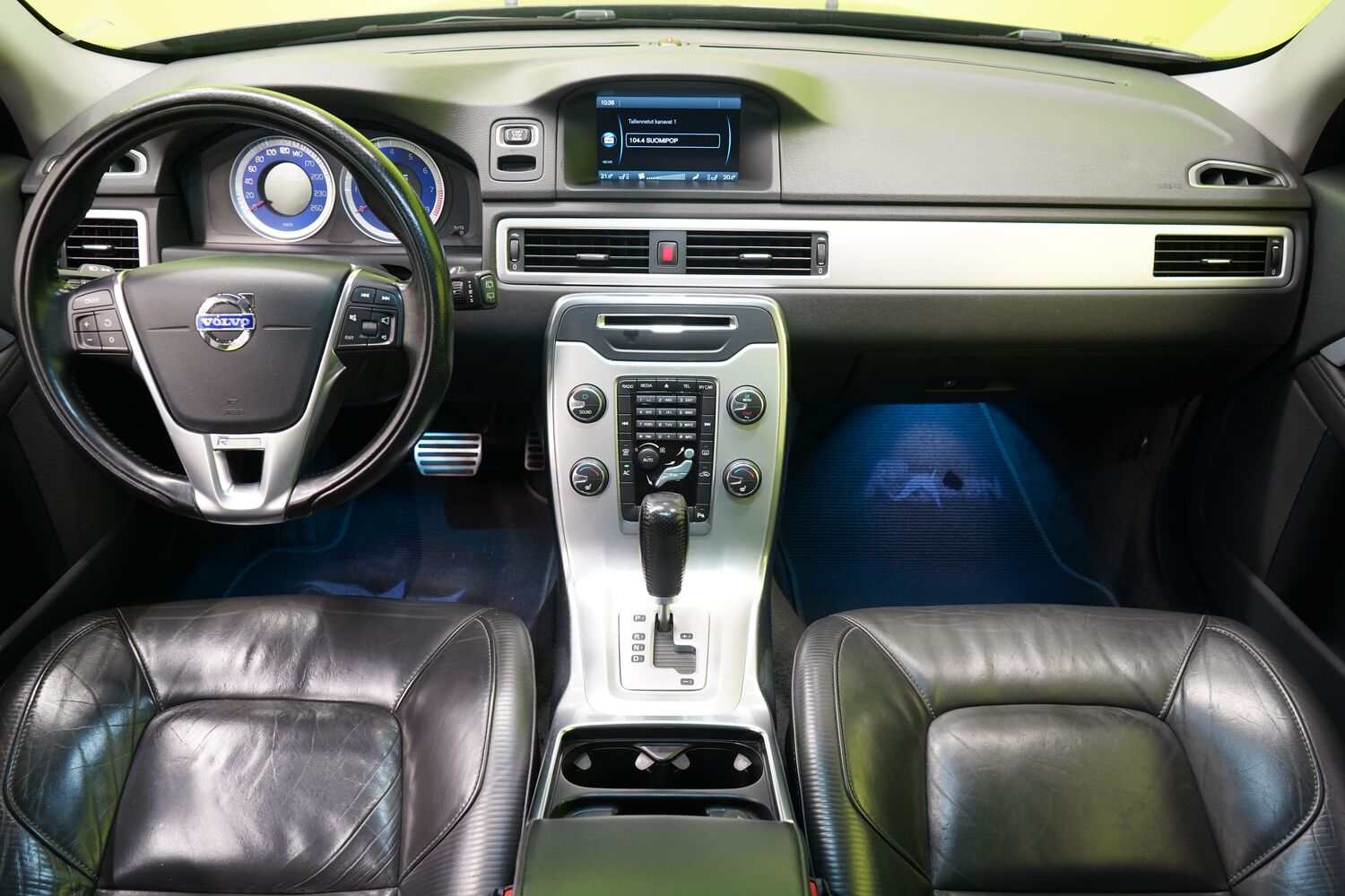 Volvo V70 vaihtoauto