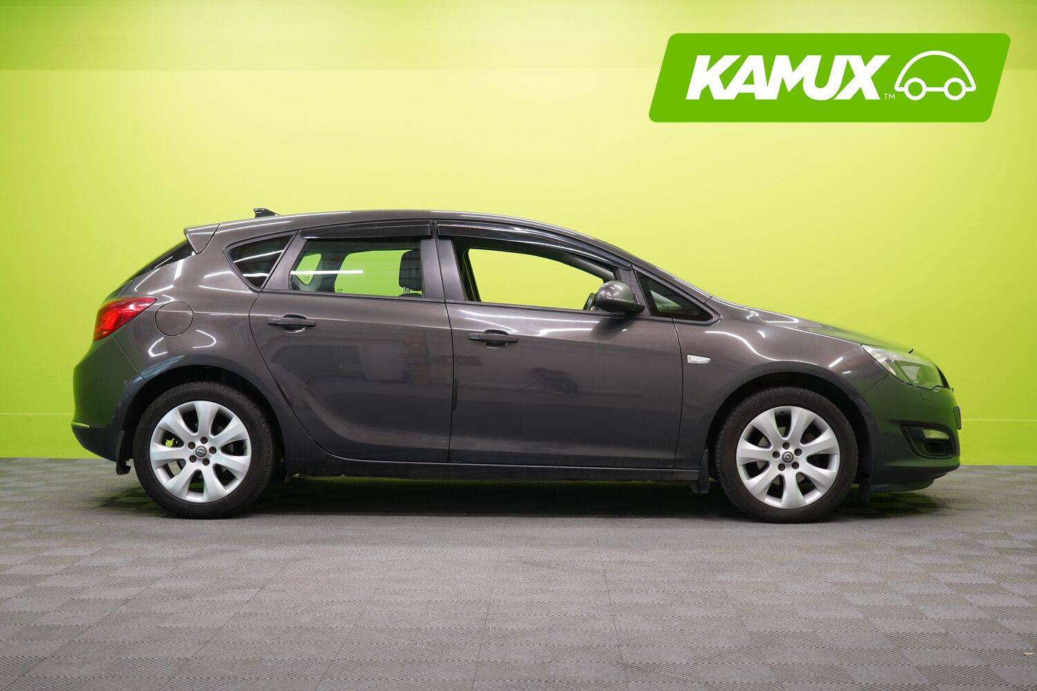 Opel Astra vaihtoauto
