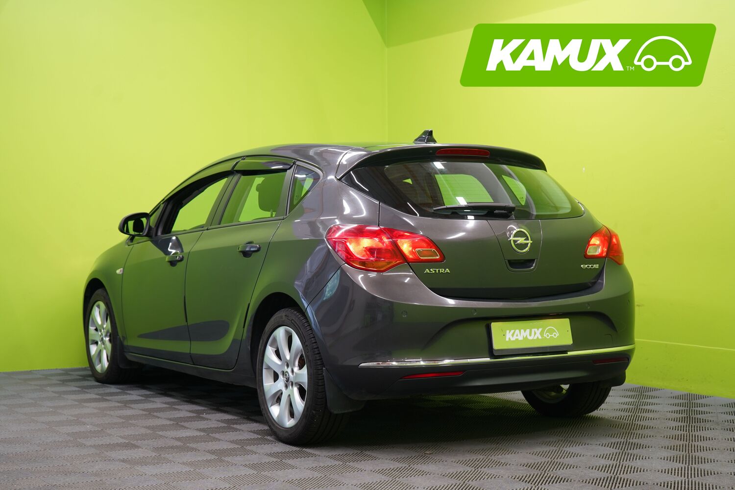 Opel Astra vaihtoauto