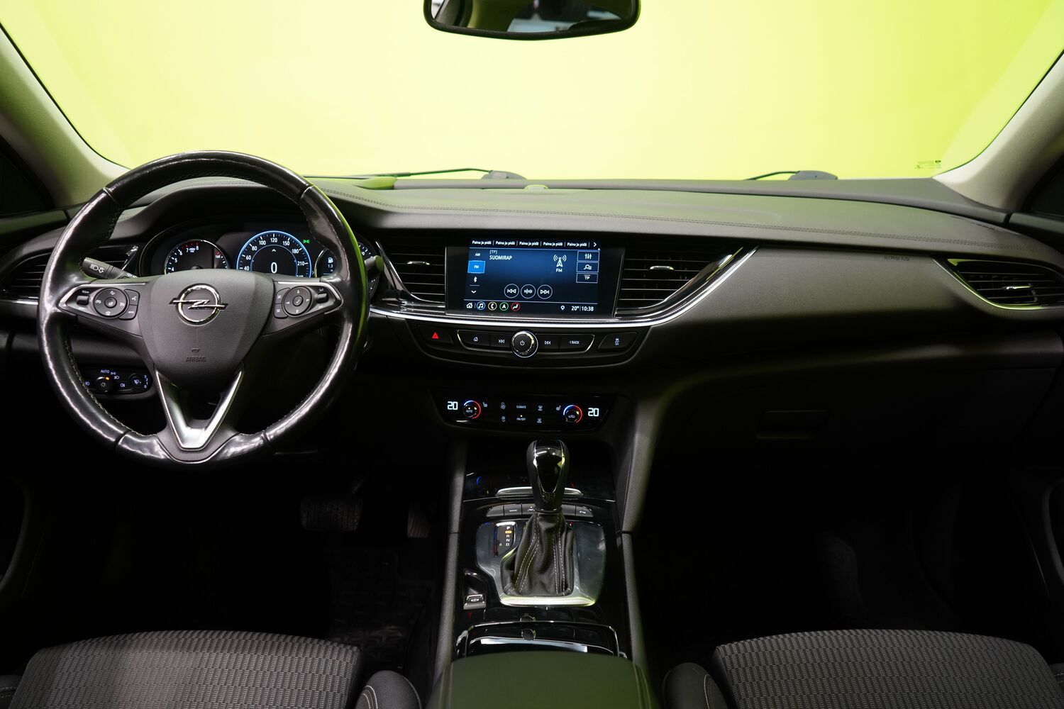 Opel Insignia vaihtoauto