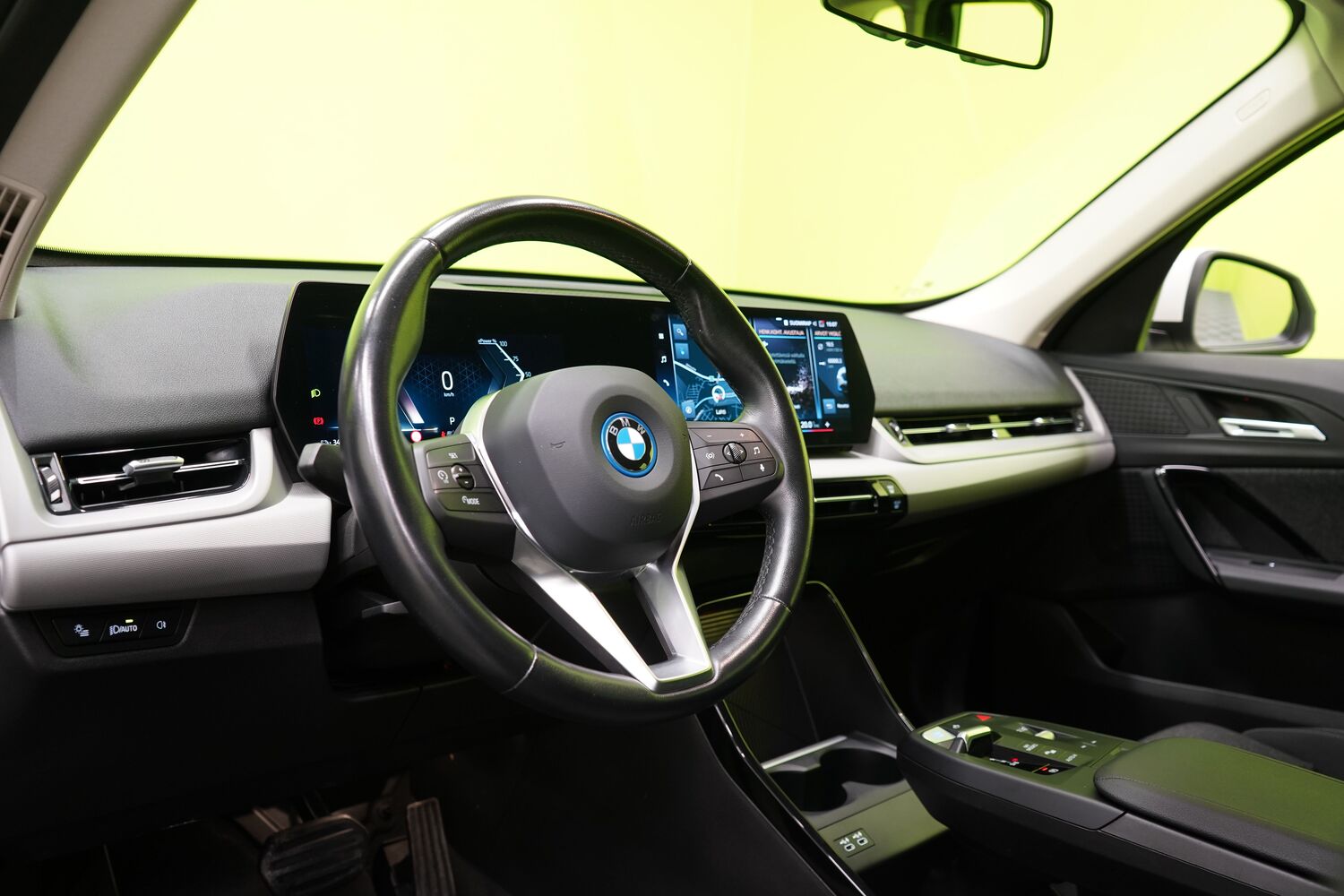 BMW iX1 vaihtoauto