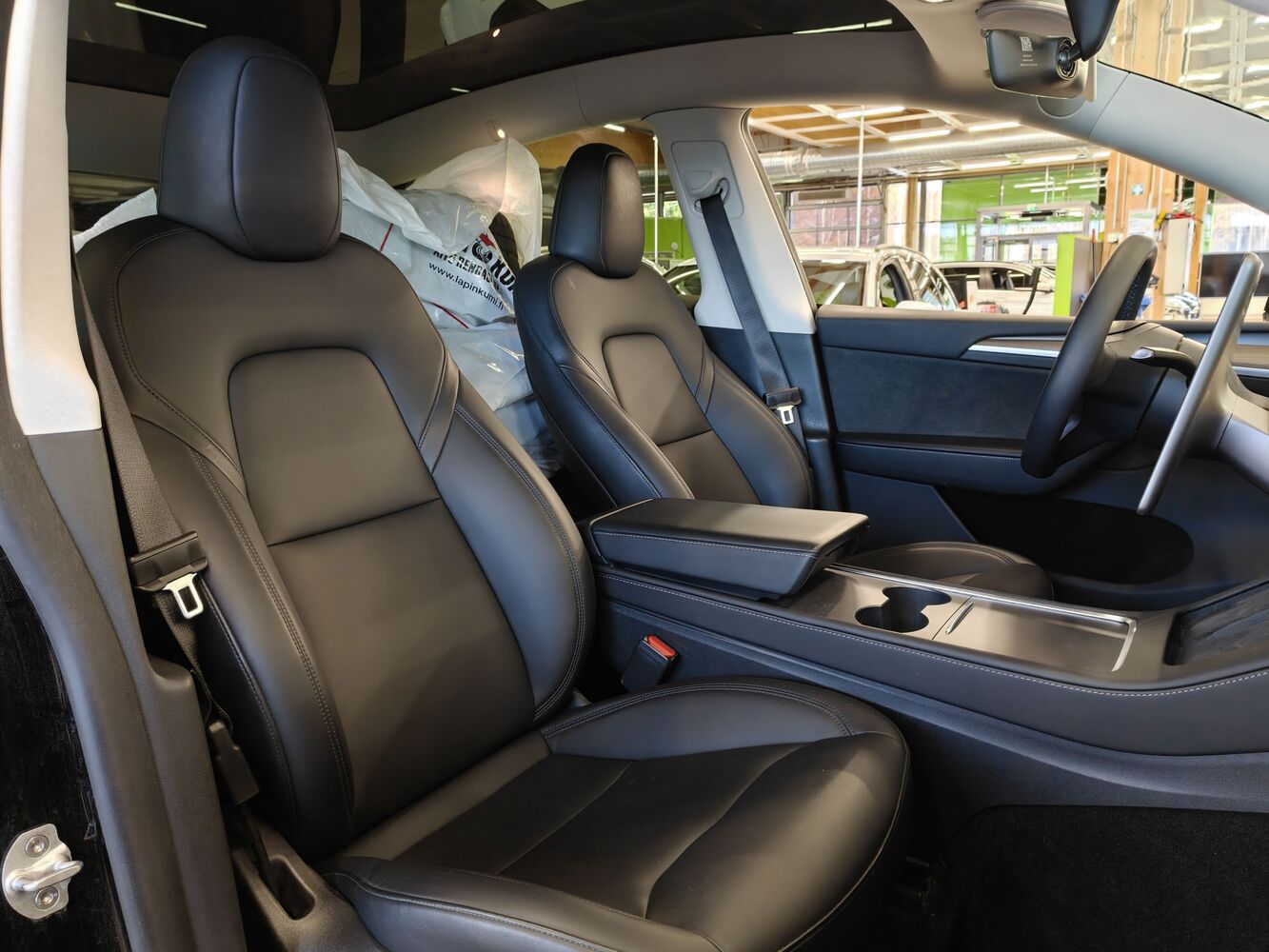 Tesla Model Y vaihtoauto