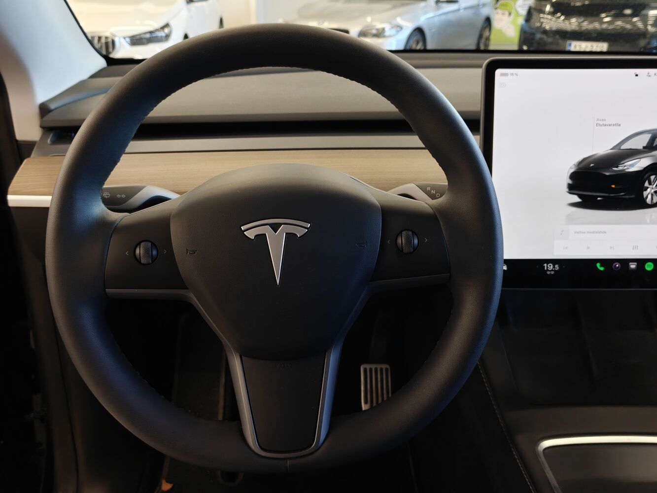 Tesla Model Y vaihtoauto