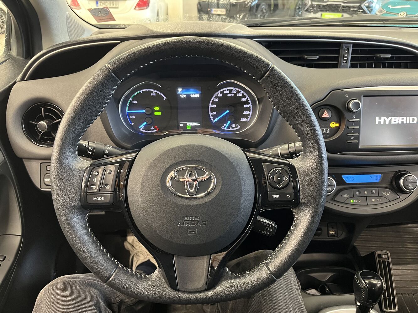 Toyota Yaris vaihtoauto