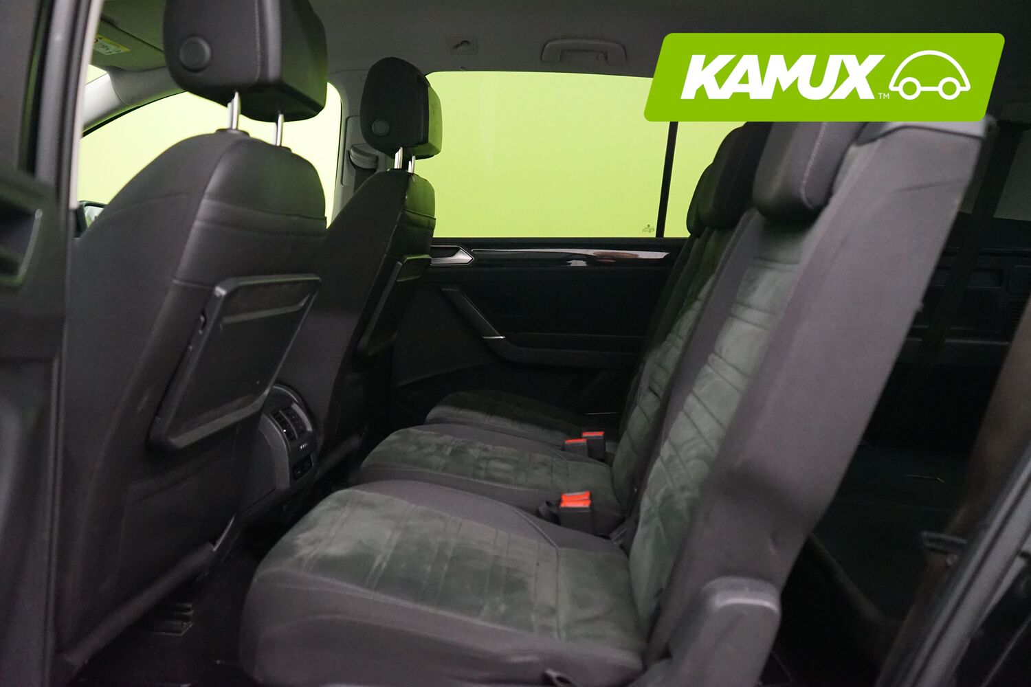 Volkswagen Touran vaihtoauto