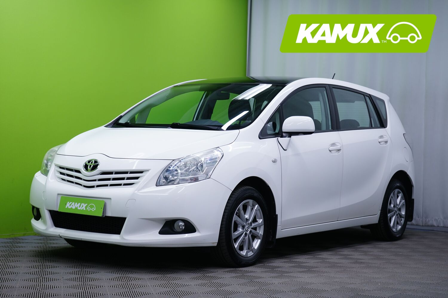 Toyota Verso vaihtoauto