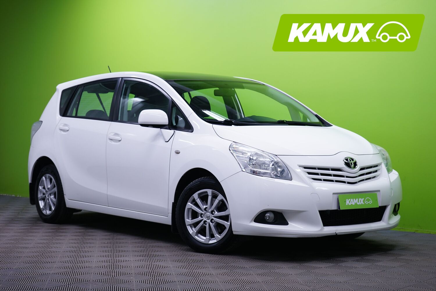 Toyota Verso vaihtoauto