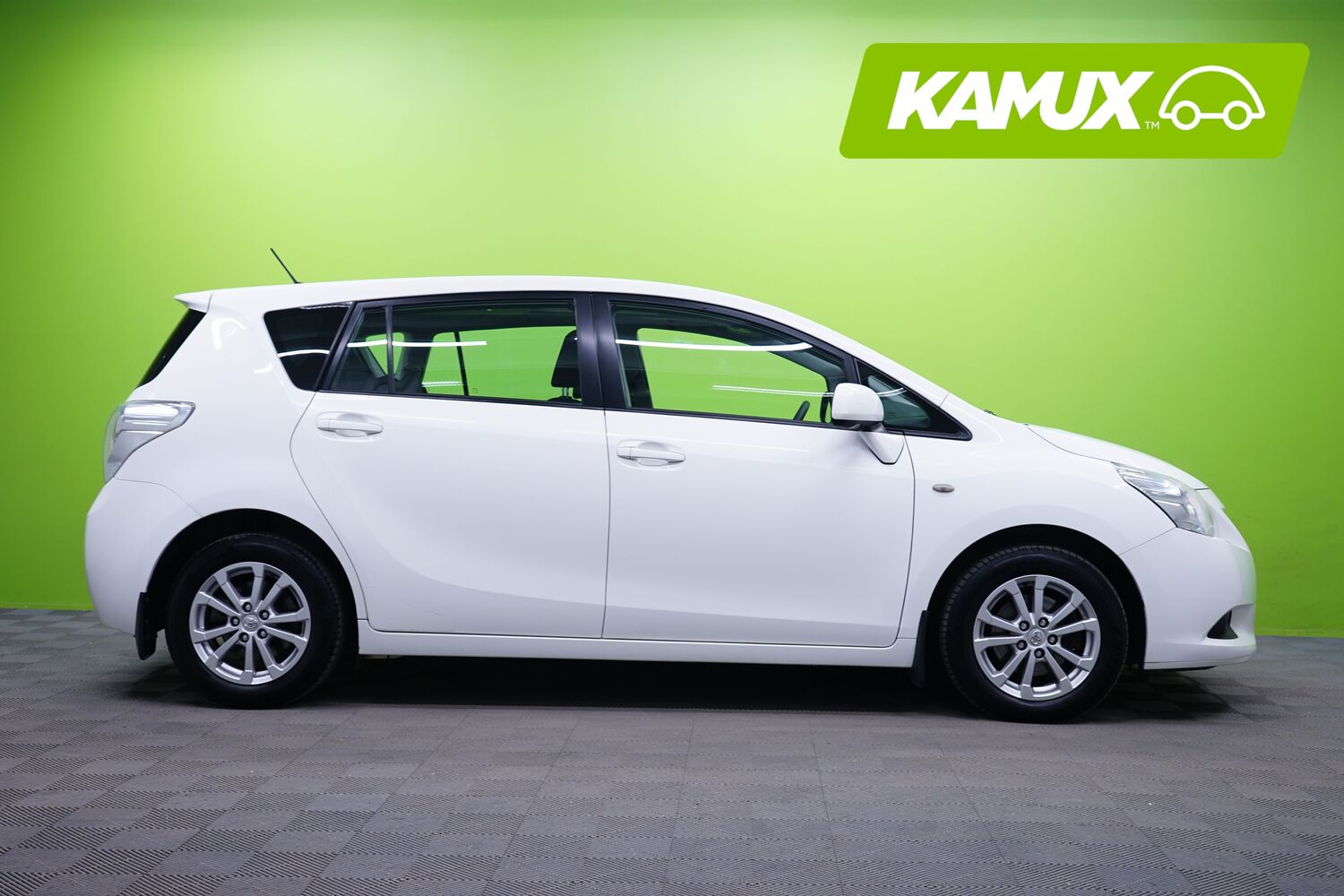 Toyota Verso vaihtoauto
