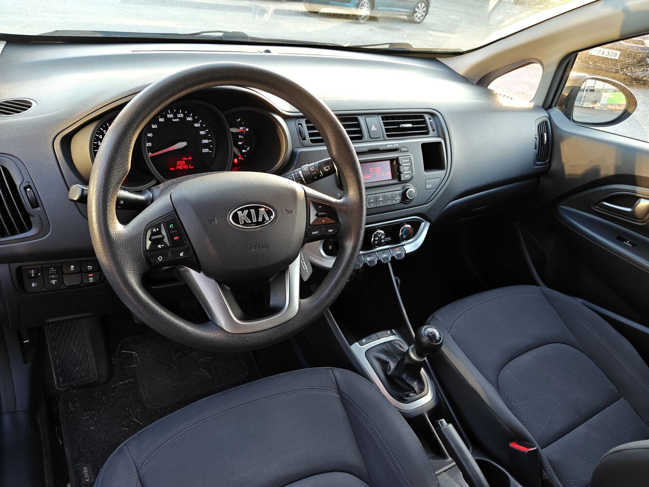 Kia Rio vaihtoauto