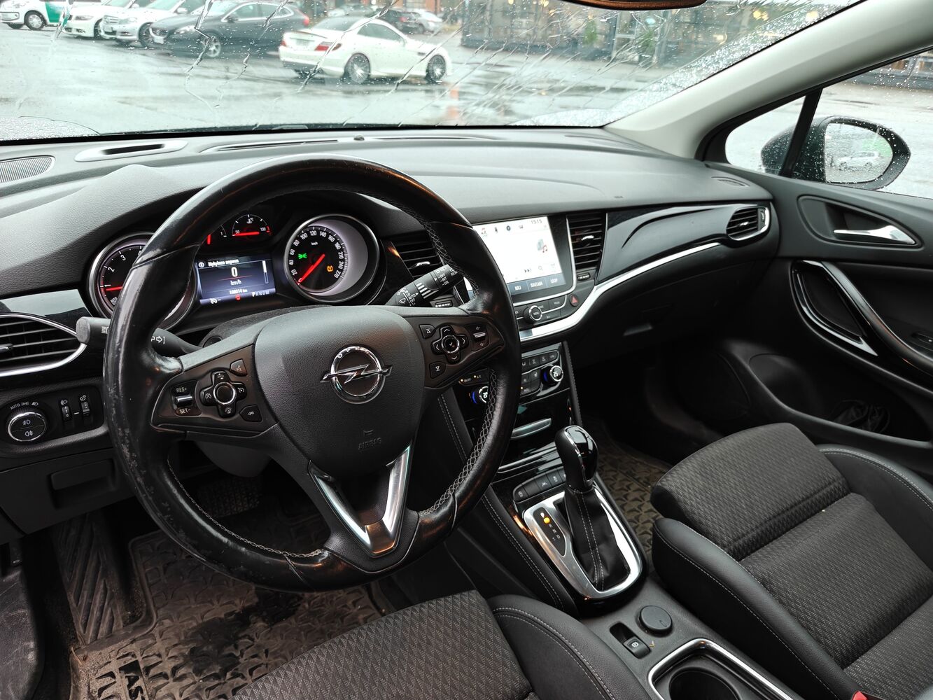 Opel Astra vaihtoauto