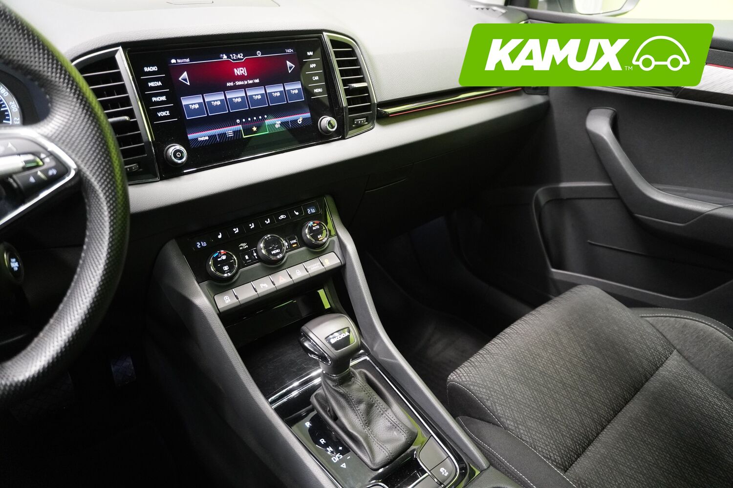 Skoda Karoq vaihtoauto