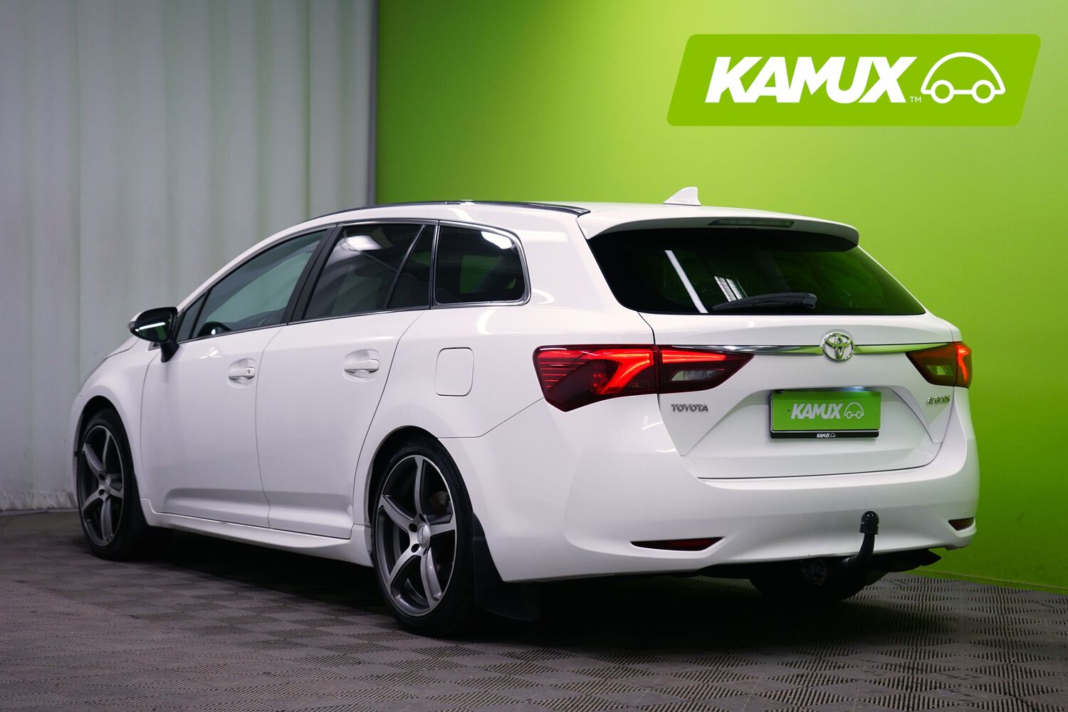 Toyota Avensis vaihtoauto