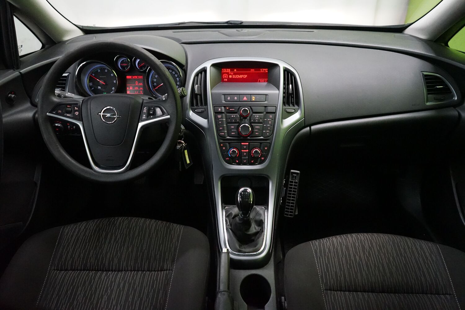 Opel Astra vaihtoauto