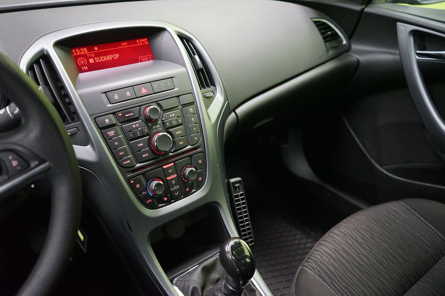 Opel Astra vaihtoauto