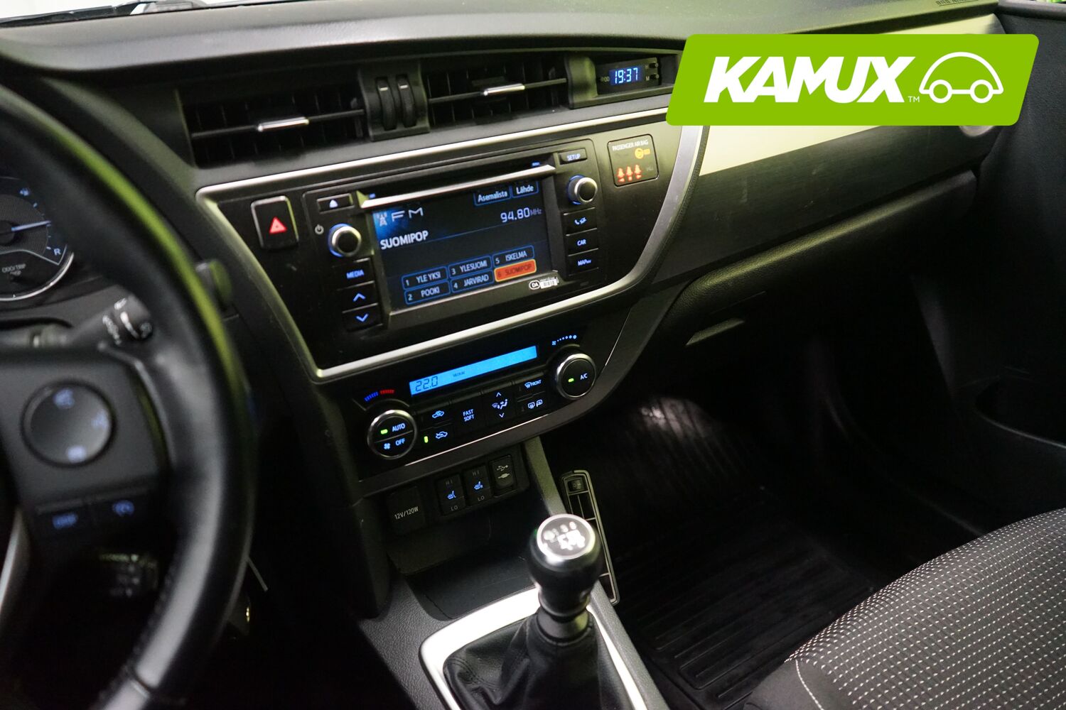 Toyota Auris vaihtoauto