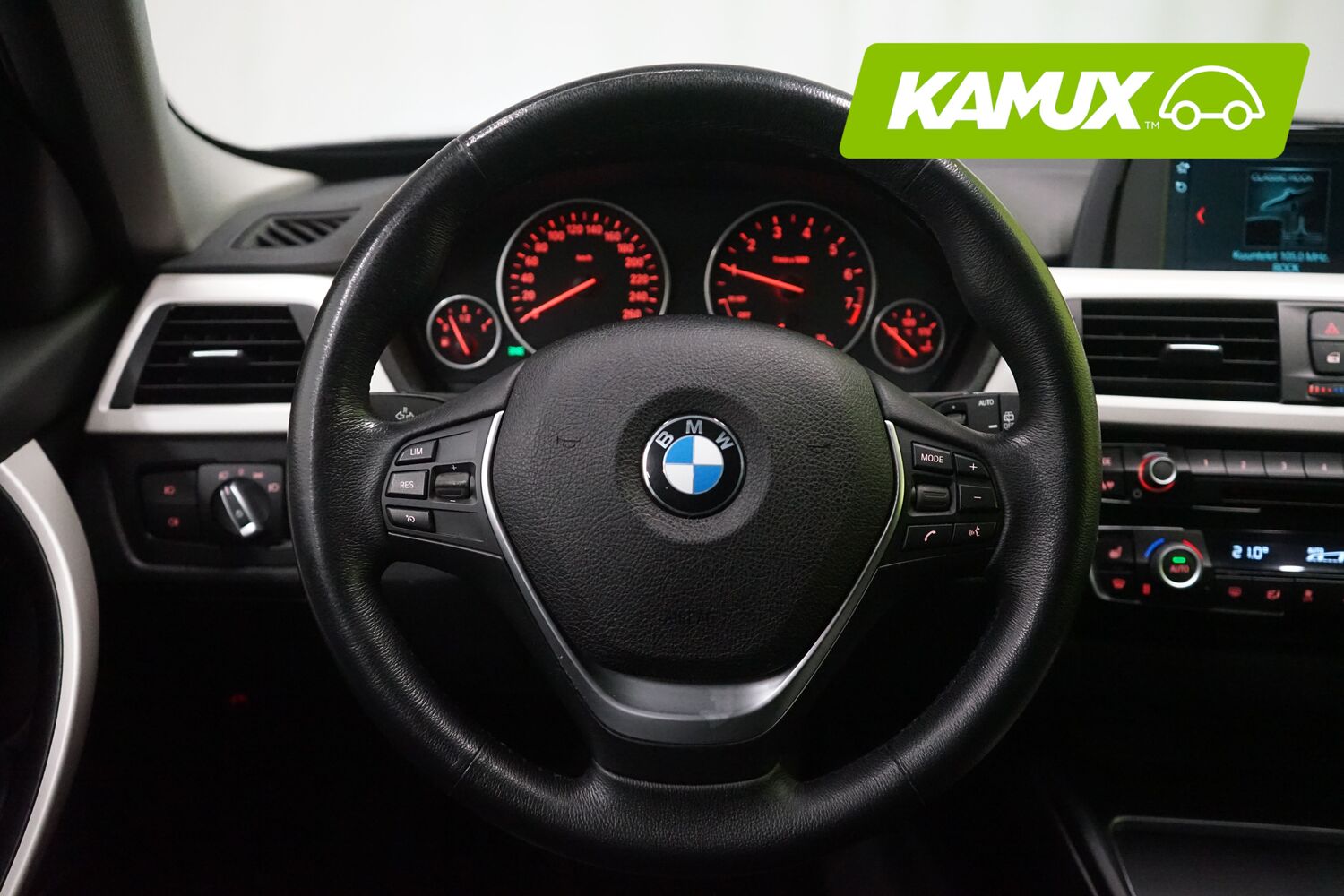 BMW 320 vaihtoauto