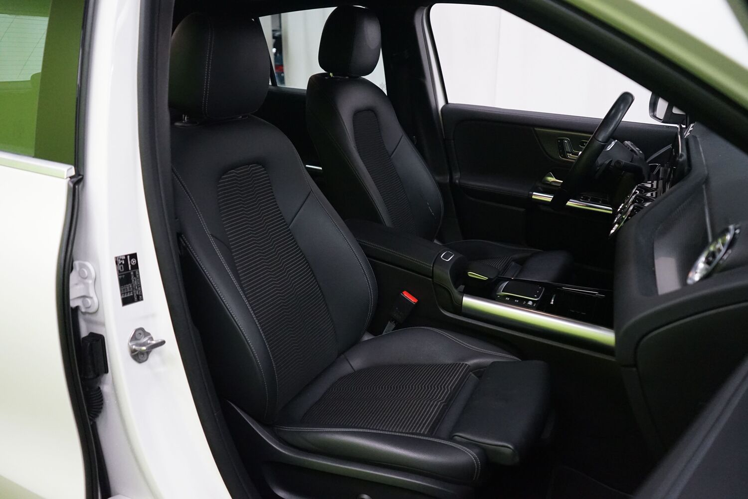 Mercedes-Benz EQA vaihtoauto