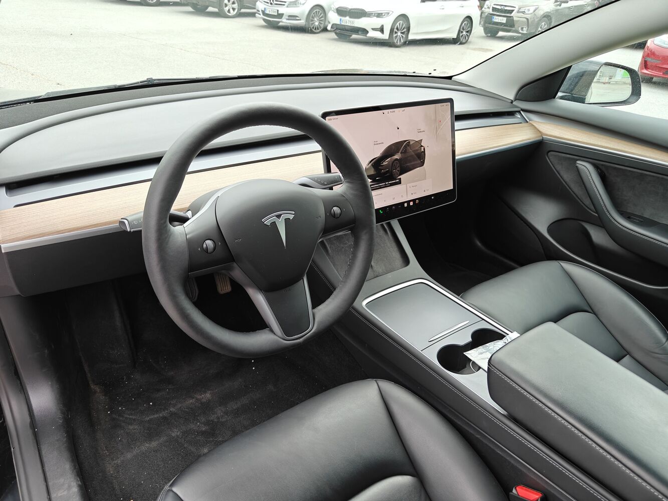 Tesla Model 3 vaihtoauto