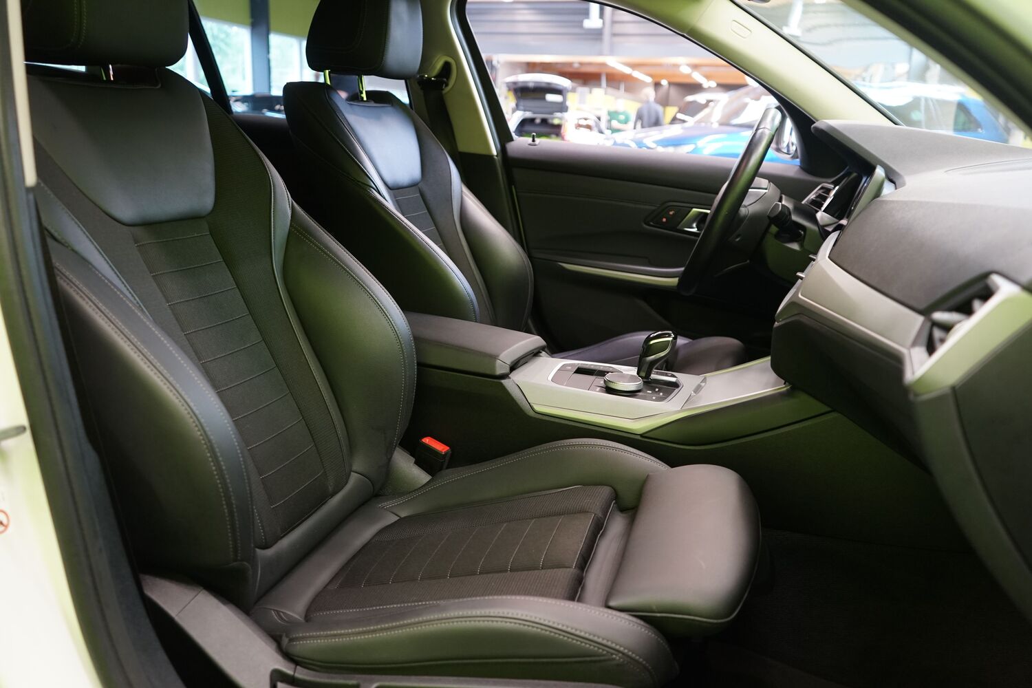 BMW 320 vaihtoauto