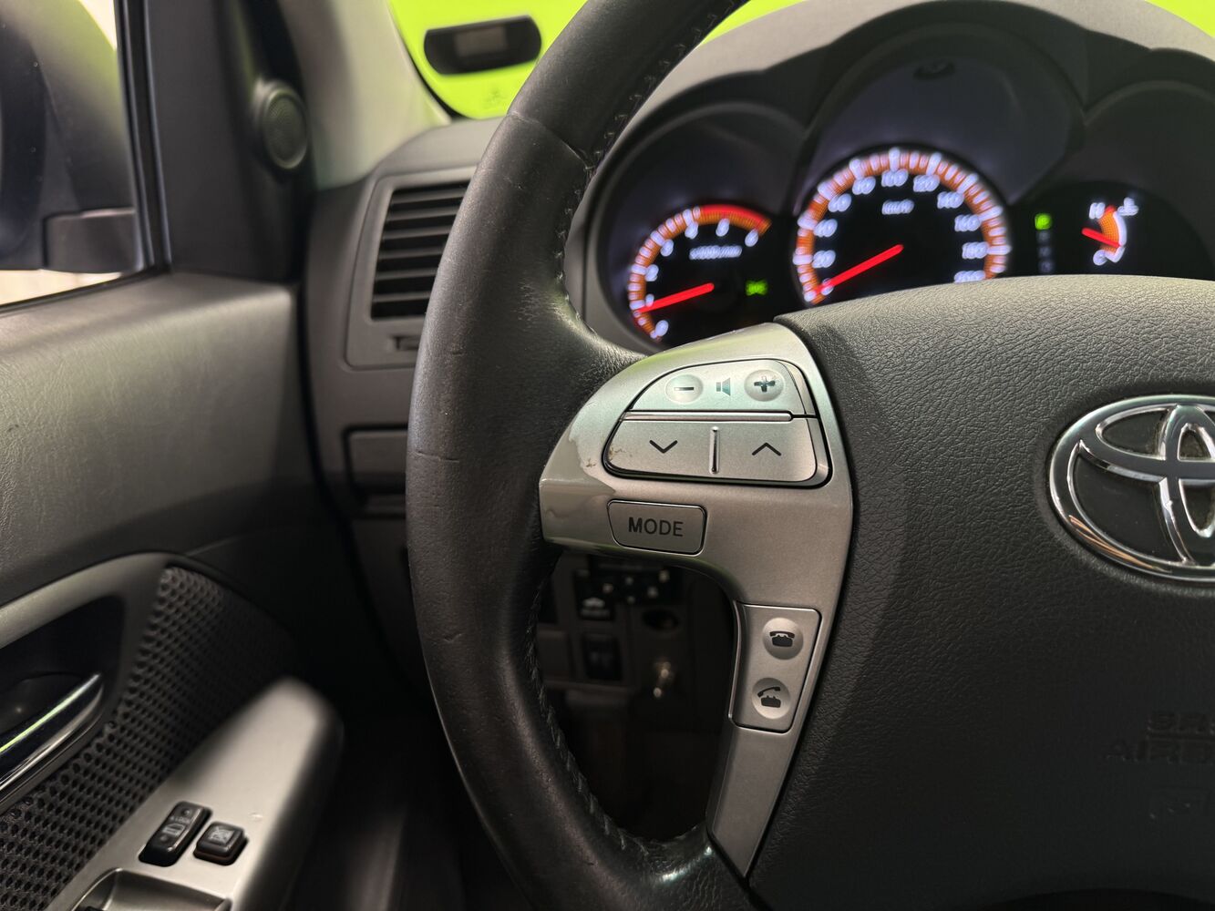 Toyota Hilux vaihtoauto