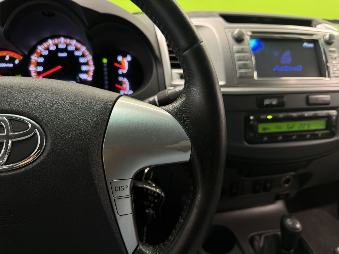 Toyota Hilux vaihtoauto