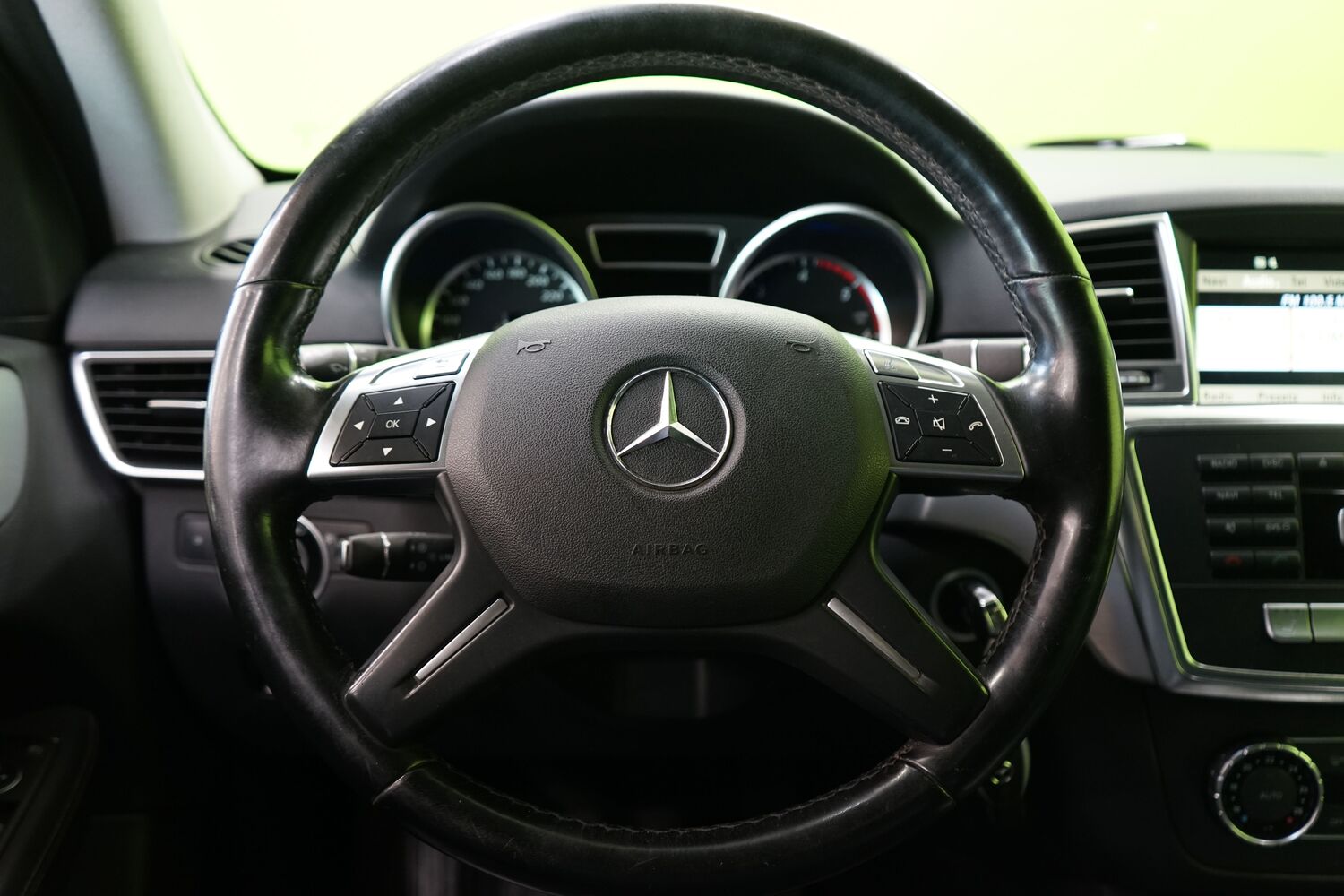 Mercedes-Benz ML vaihtoauto