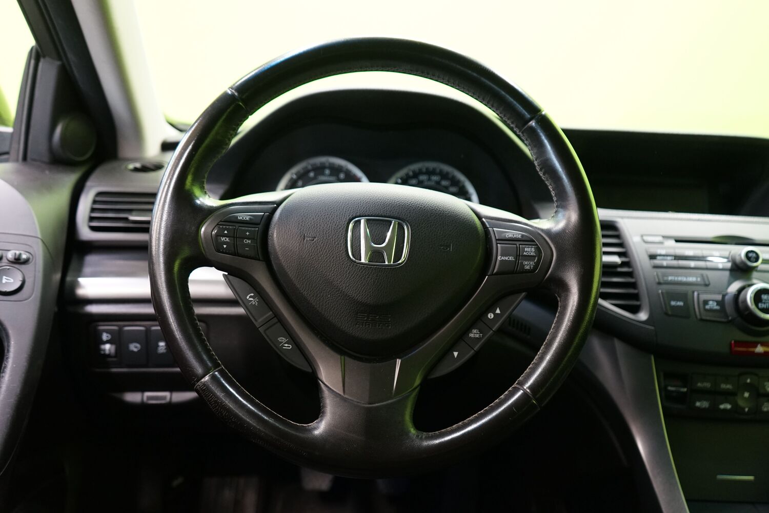 Honda Accord vaihtoauto