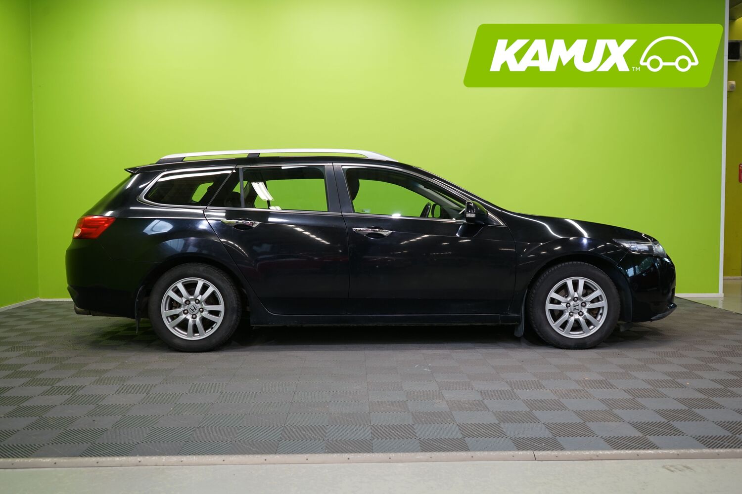 Honda Accord vaihtoauto