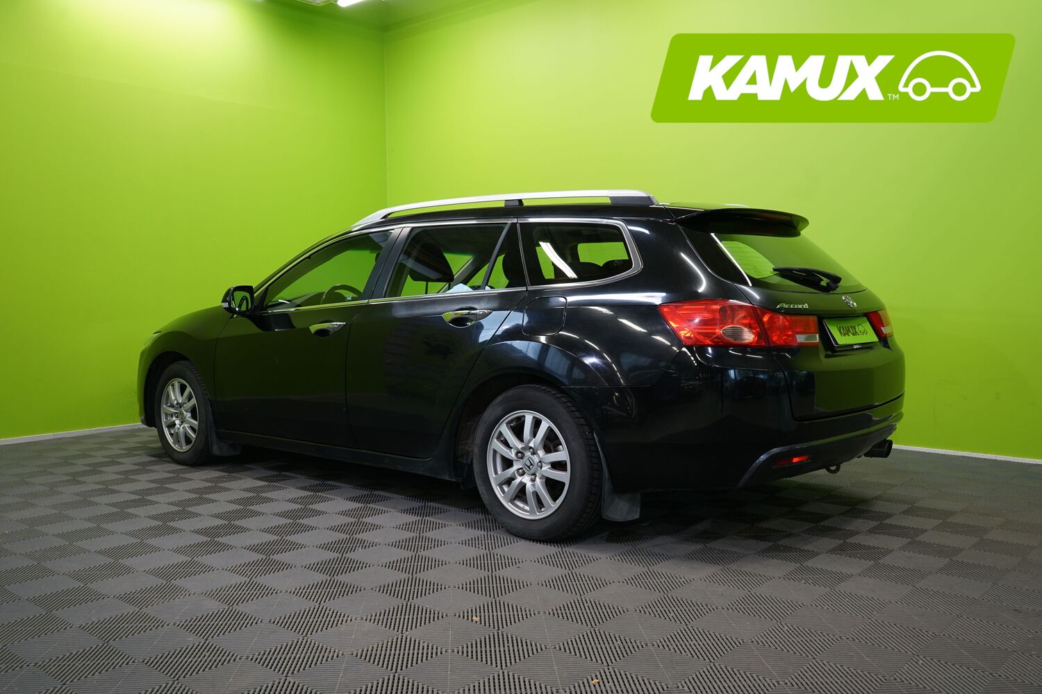 Honda Accord vaihtoauto