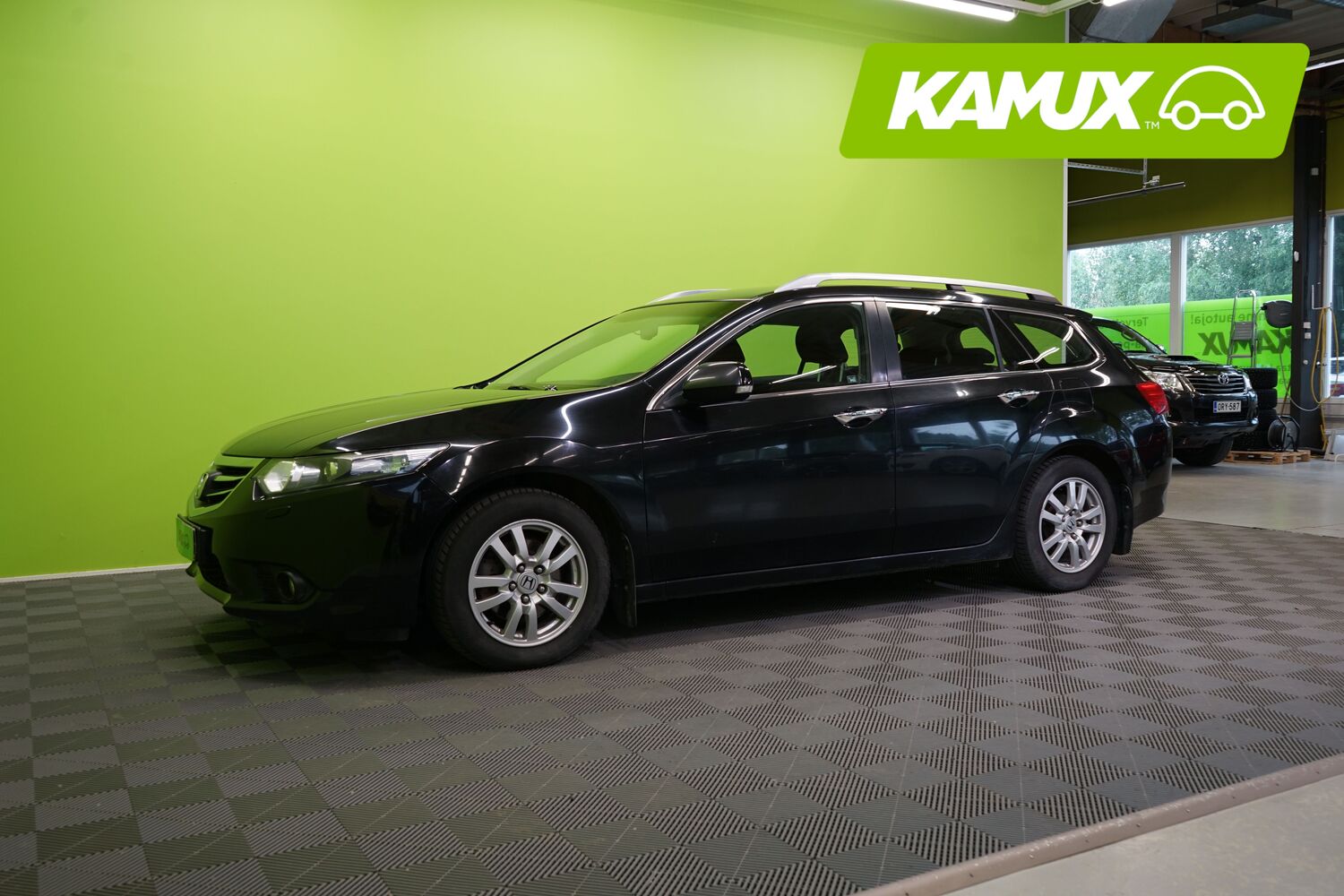 Honda Accord vaihtoauto
