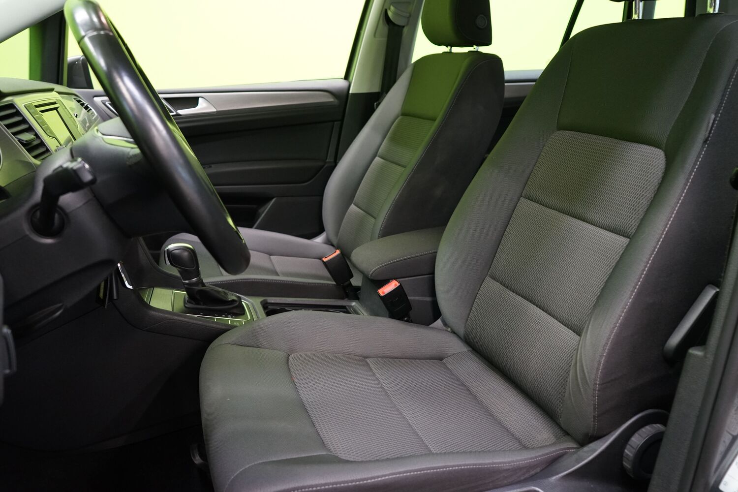 Volkswagen Golf Sportsvan vaihtoauto