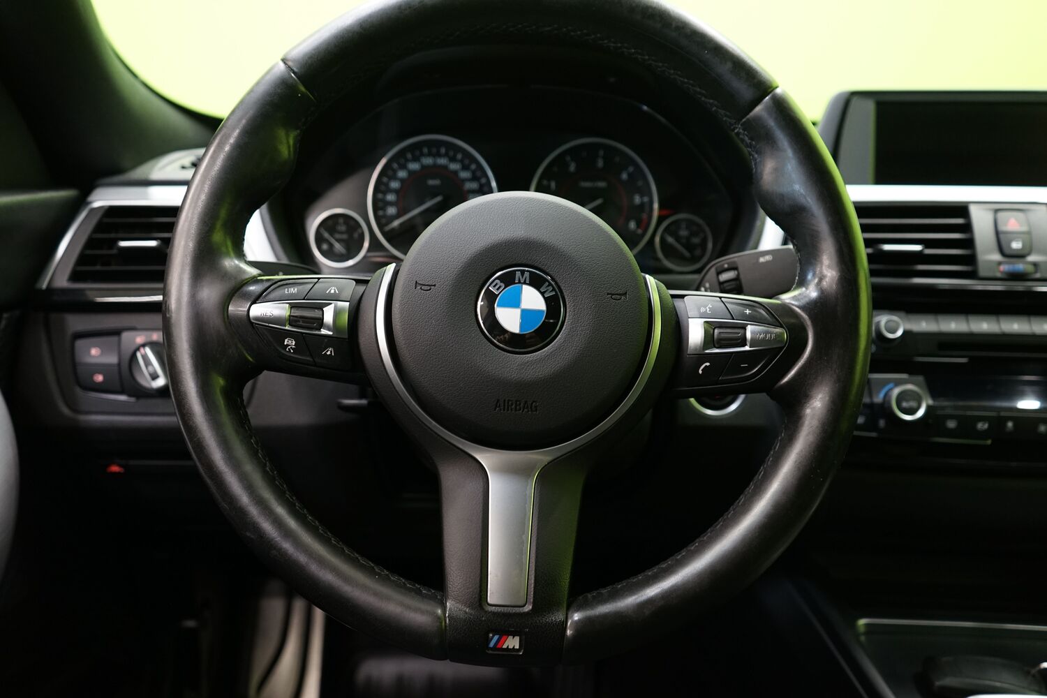 BMW 320 vaihtoauto