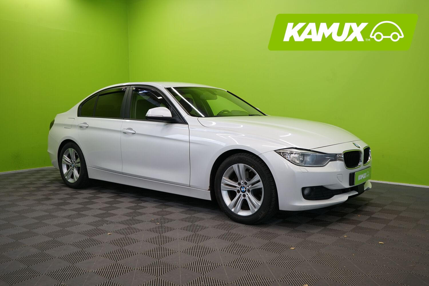 BMW 320 vaihtoauto