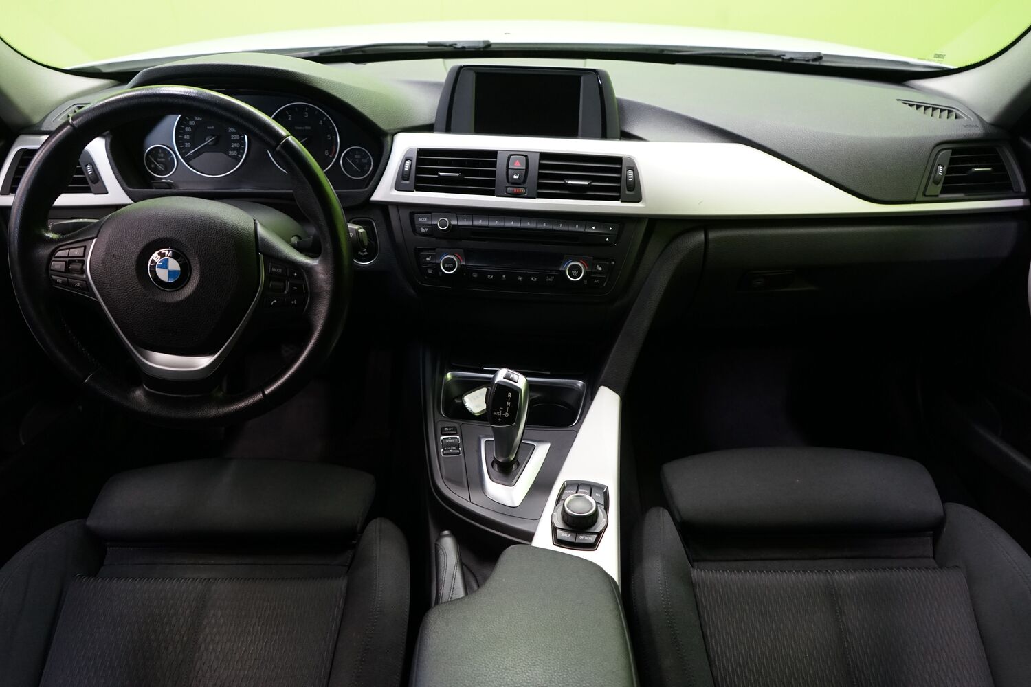 BMW 320 vaihtoauto