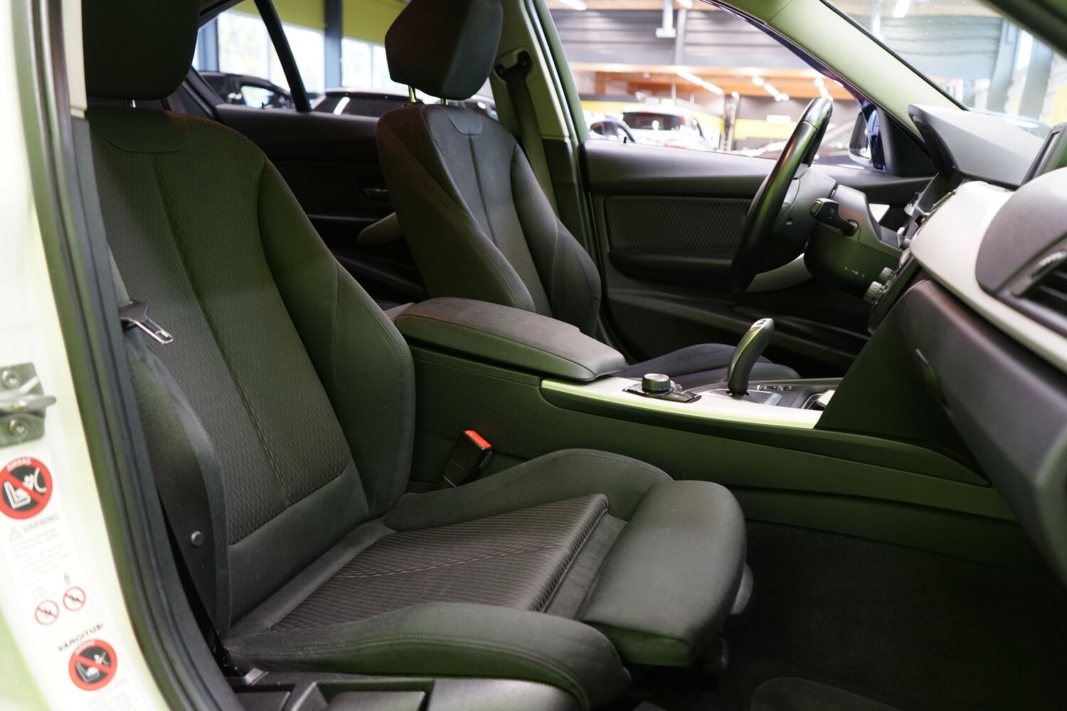 BMW 320 vaihtoauto