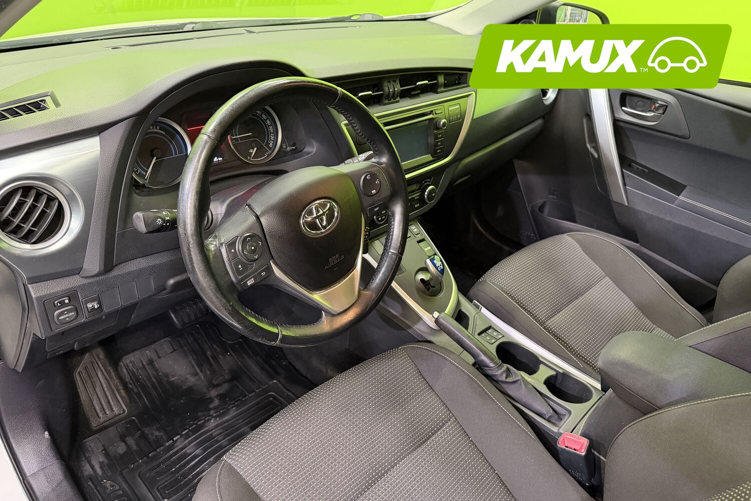 Toyota Auris vaihtoauto