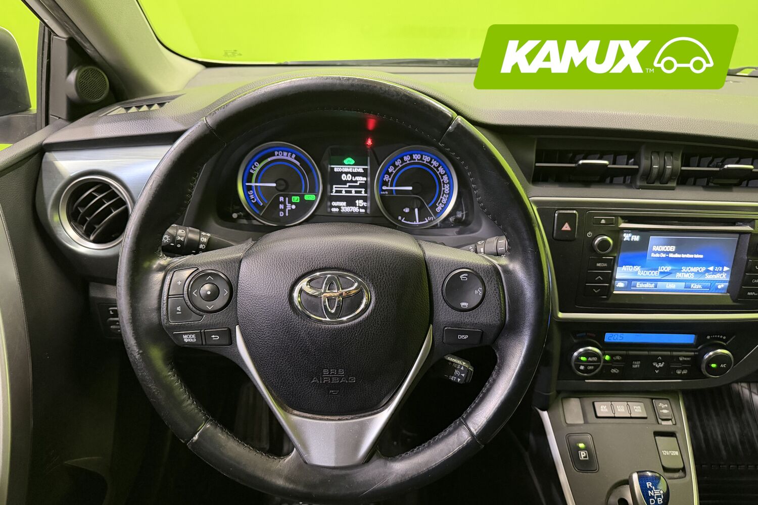 Toyota Auris vaihtoauto