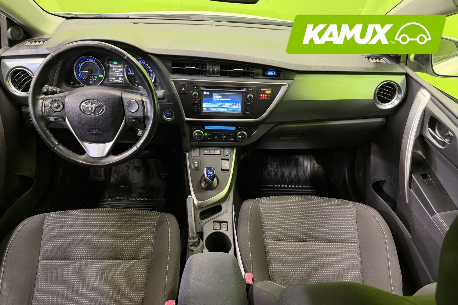 Toyota Auris vaihtoauto